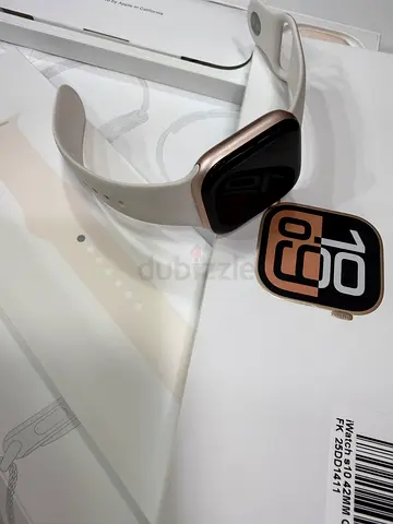 Apple Watch (42mm) Gold Aluminum with White Sport Band - Good Condition