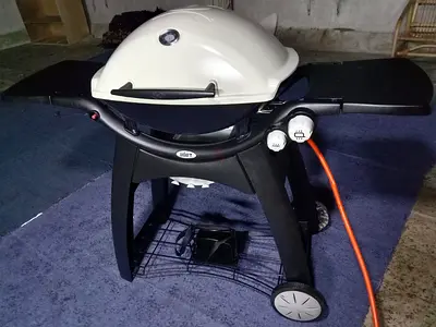 Weber Q3200 Gass grill BBQ is for sale
