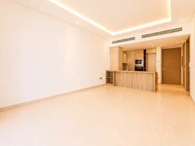 Spacious Layout | Open Kitchen | Chiller & AC Free