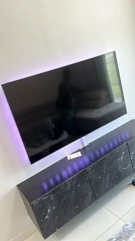 Samsung 65 LED Smart TV (Wall-mounted) - Good Condition