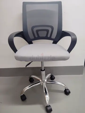 Grey mesh ergonomic office chair with armrests (adjustable, wheeled)