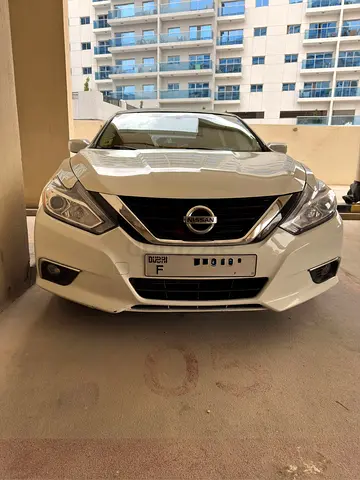 Nissan Altima SE 2018 - Well Maintained - American Specs