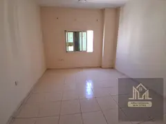 WOW \\ LOOK LIKE A SPACIOUS GORGEOUS APARTMENT \\ AT THE PRIME LOCATION \\ FAMILY BUILDING \\ NEAT A