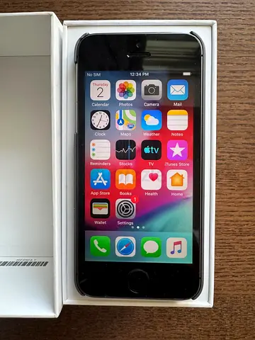 Apple iPhone 5s 32GB Space Grey – Excellent Condition