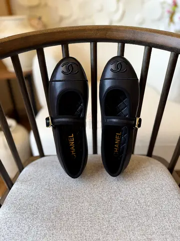 Chanel lambskin leather flats