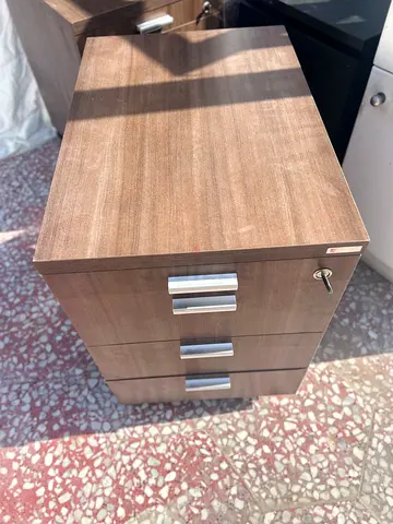 Wooden 4 Drawer Mobile Pedestal with Lock - Good Condition