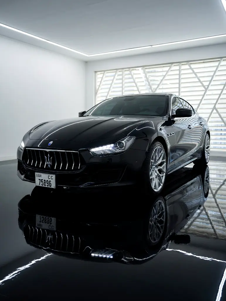 Maserati Ghibli 2019 — photo 1 of 20