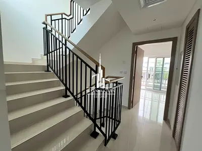 Back to Back Unit | Middle Unit | Best Price