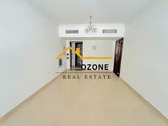 No commission with free parking Wow like a new building good location only family building easy exit