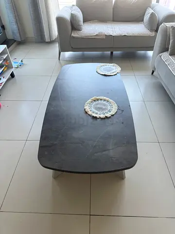 5 seater Sofa set with center table for sale
