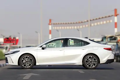 2026 Toyota CAMRY 照片 3