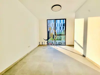 CLOSE KITCHEN///HUGE SIZE//-SPACIOUS LAYOUT//-READY TO MOVE//-