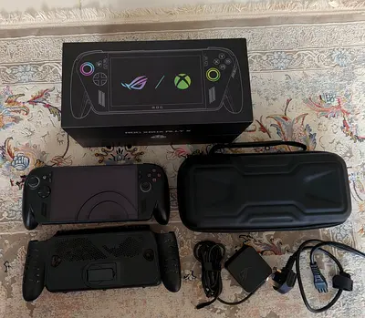 Xbox ROG Ally X with accessories - warranty until 2027/10/16