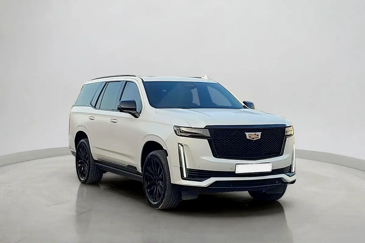 Cadillac Escalade 2021 — photo 1 of 20