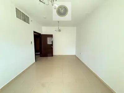 شقه غرفه وصاله للايجار السنوي بمنطقه التعاون بالشارقه مساحه ممتازة سهل الوصول لكل الخدمات موقع حيوي