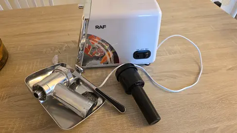 Electric Meat Grinder / Mincer (RAF) with Attachments