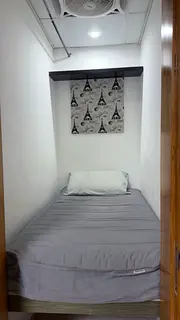 No commission | Clean  less crowded Store Room for Rent | Near Metro  Pavilion | Ladies On