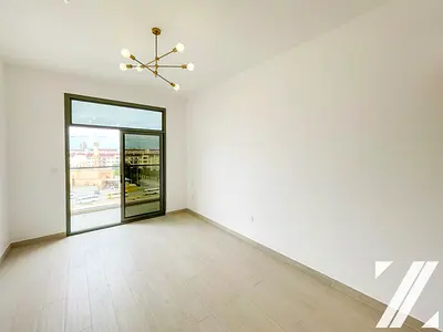 Modern | Large Balcony | Smart Security | Vacant