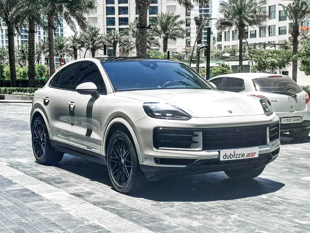 Porsche Cayenne 2024 — photo 1 of 18