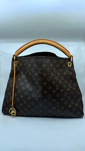Louis Vuitton Monogram Canvas Artsy MM Bag