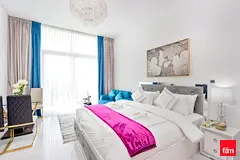Best Amenities I Next To Metro I Furnished