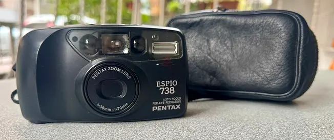 Pentax Espio 738 35mm Point  Shoot Film Camera with Case