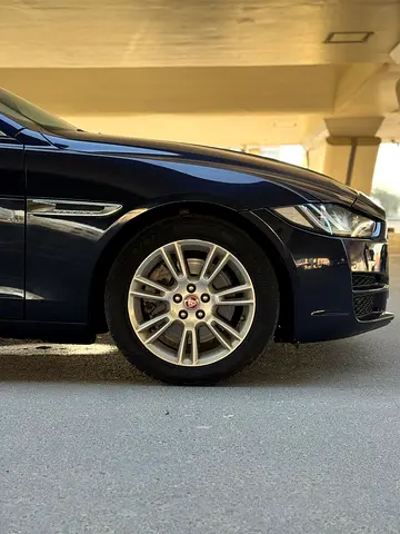 صورة 3 لـ 2016 Jaguar XE
