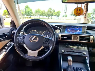 2016 Lexus IS-SERIES — фото 10