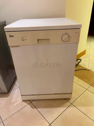 Used freestanding dishwasher - white, good working condition