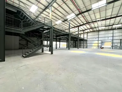 Brand new | 11M clear height | Built mezzanine