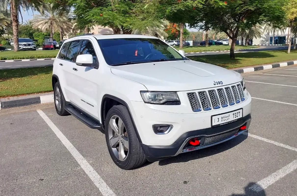 Jeep Grand Cherokee 2014 — photo 1 of 12