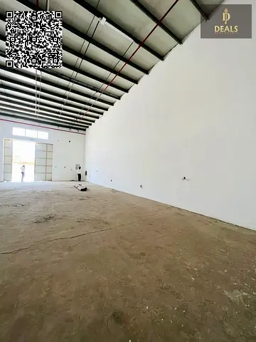 مستودع أرضي للإيجار السنوي في الجرف بعجمان | مساحة 2000 قدم مربع وكهرباء 20 كيلو وات مع إمكانية السداد على 4 دفعات وموقع مناسب للتخزين والأنشطة تجاري