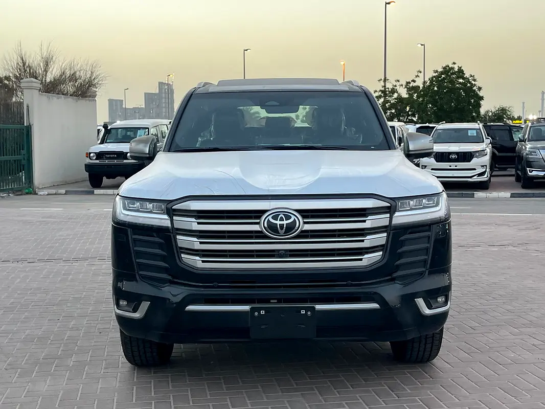 Toyota Land Cruiser 2026 — photo 1 of 19