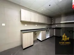 Lavish 3bhk with sea view balcony with gym and pool free parking on prime location