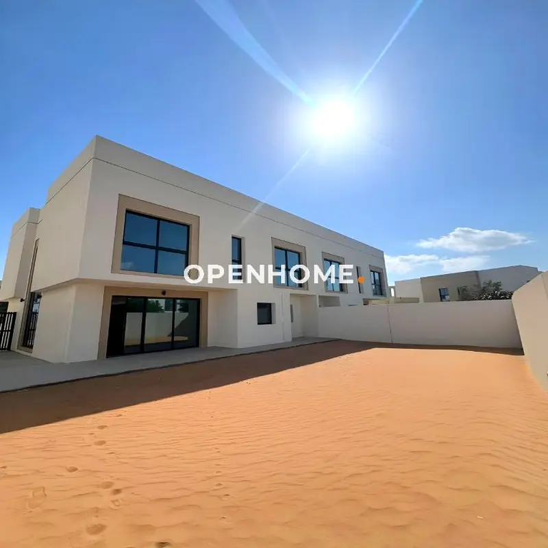 Refined Golf-Course Community Living | Single Row Twin Villa