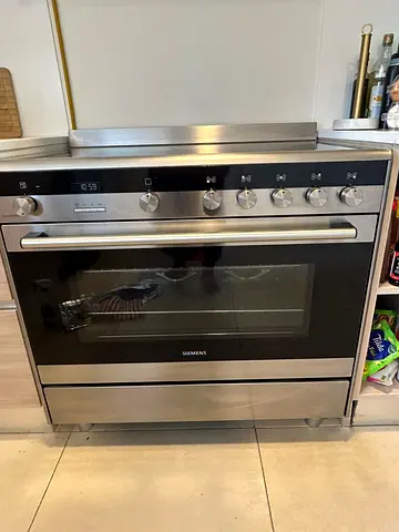 Siemens IQ500 Electric Ceramic Cooking Range