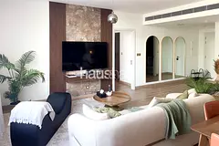 Upgraded | Bright | Close to Metro | Ready
