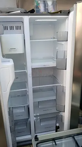 Lg side by side fridge with water dispanser ice maker fridge
