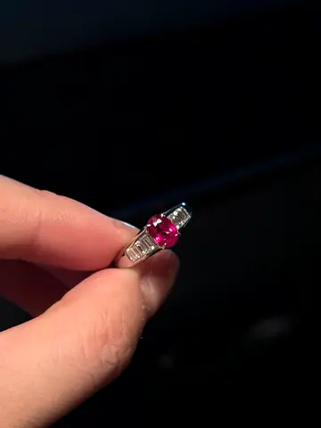 “Pigeon Blood ” Burma ruby diamond platinum ring international certificate myanmar