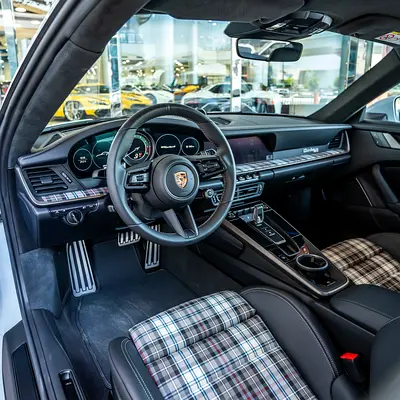 صورة 7 لـ 2025 Porsche 911