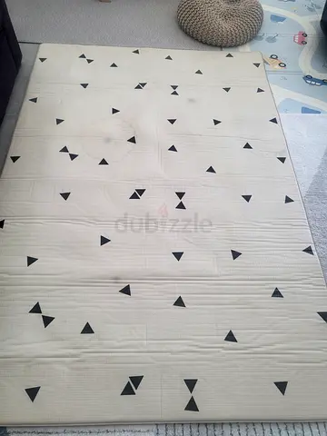 Free playmat Totter + Tumble