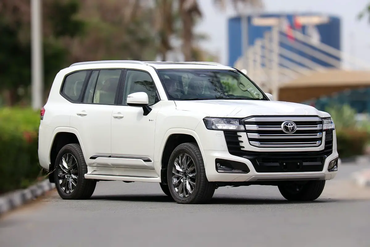 Toyota Land Cruiser 2026 — photo 1 of 20