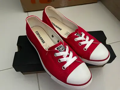 Converse shoes size 38