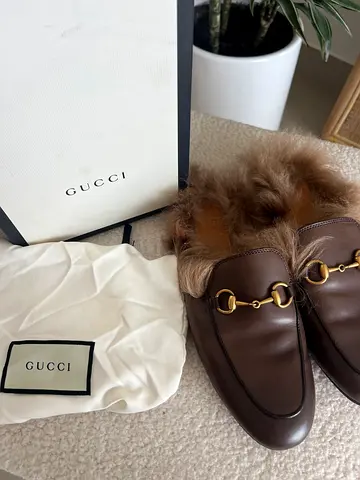 Preloved Gucci Princetown Brown Leather Fur-lined Loafers size 34.5