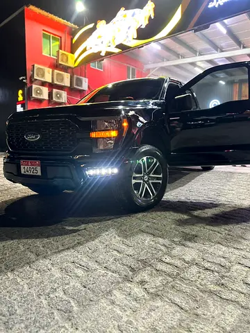 Ford F-150 STX 2023 American Specs