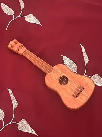 Mini guitar decor