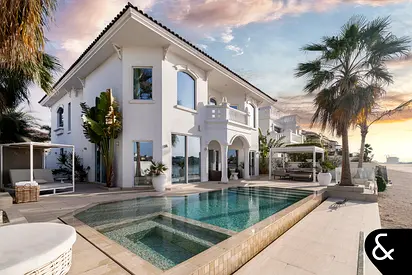 Renovated + Extended - Mid Number - 5 Bed
