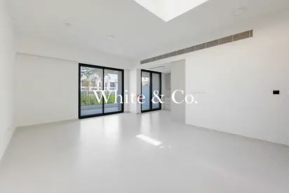 Available Now | Internal Road | Negotiable
