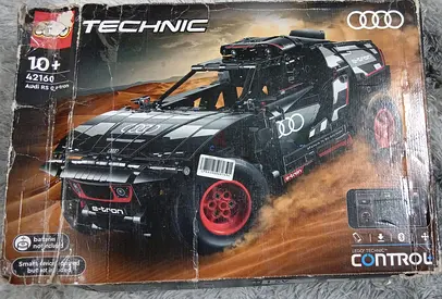 Lego technic Audi RS Q E-tron