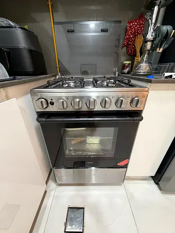 Midea 60x60 Freestanding Cooker